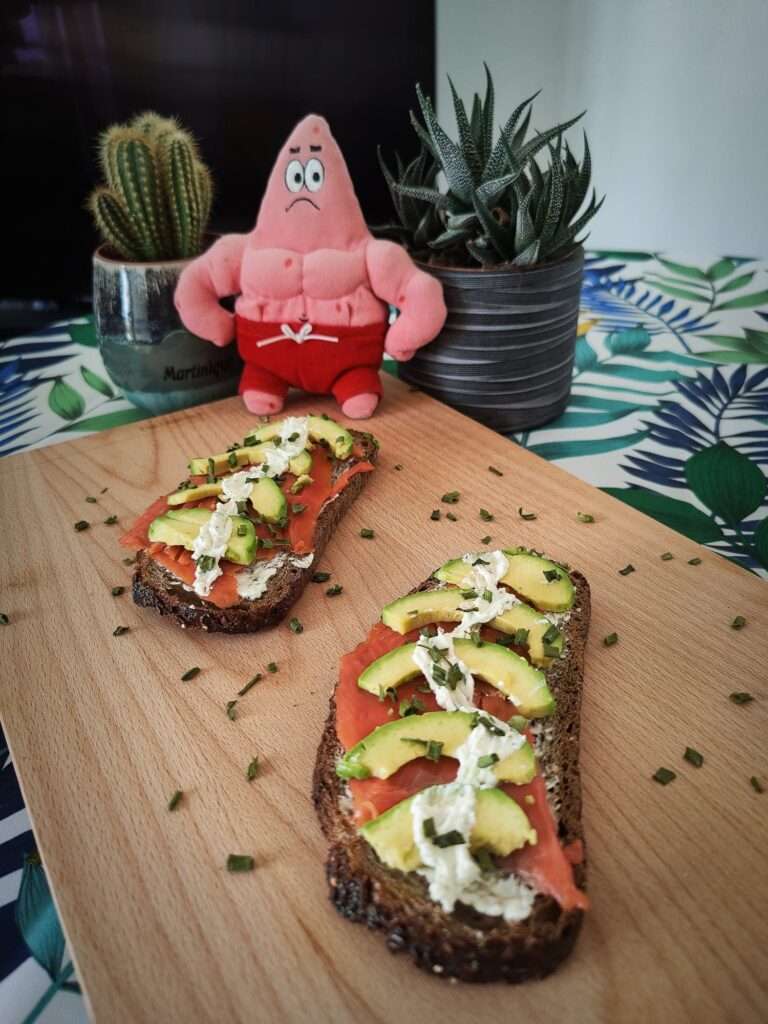 tartine-saumon-avocat-vdhcoaching