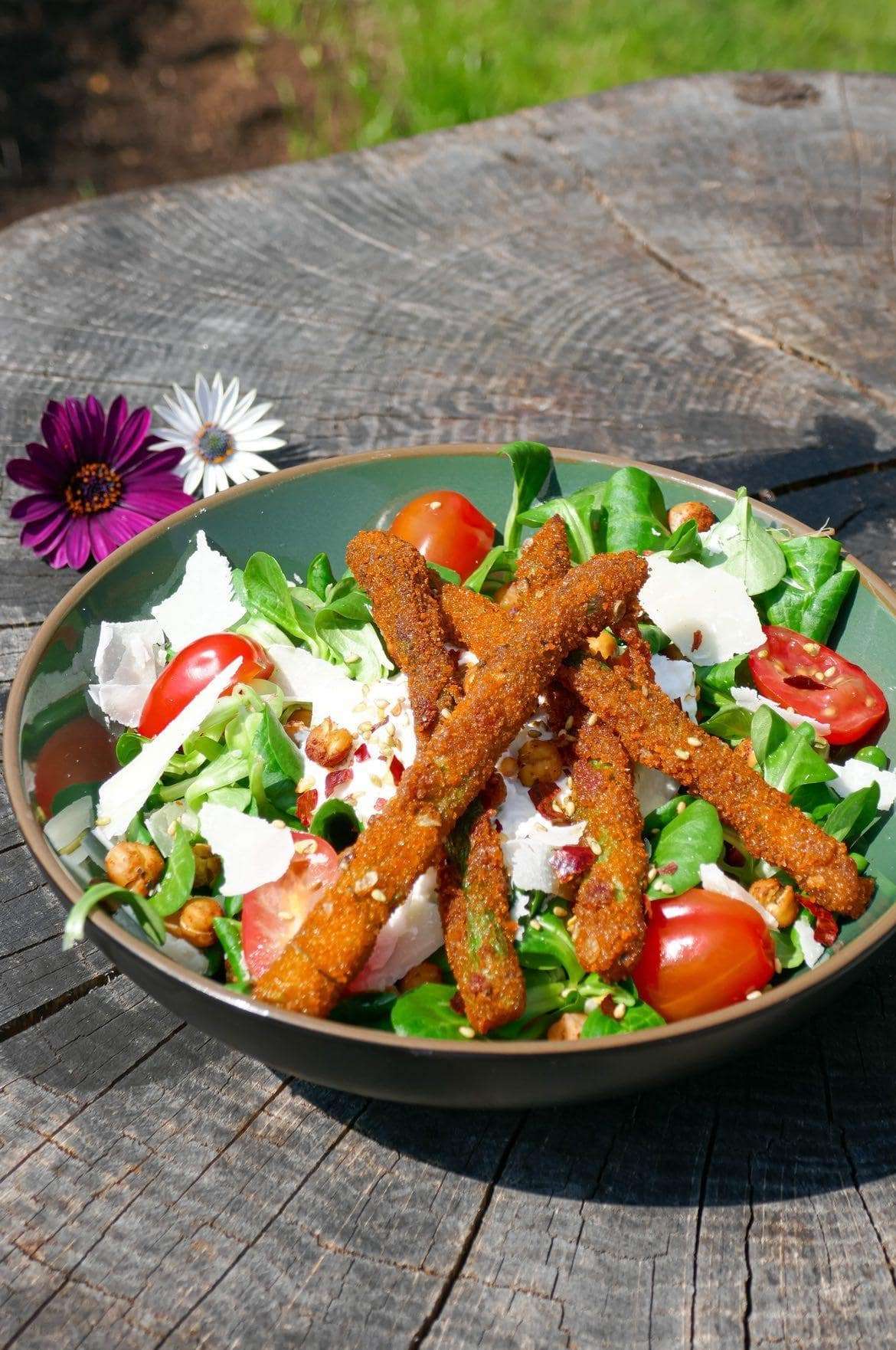 Lire la suite à propos de l’article Salade asperges frits